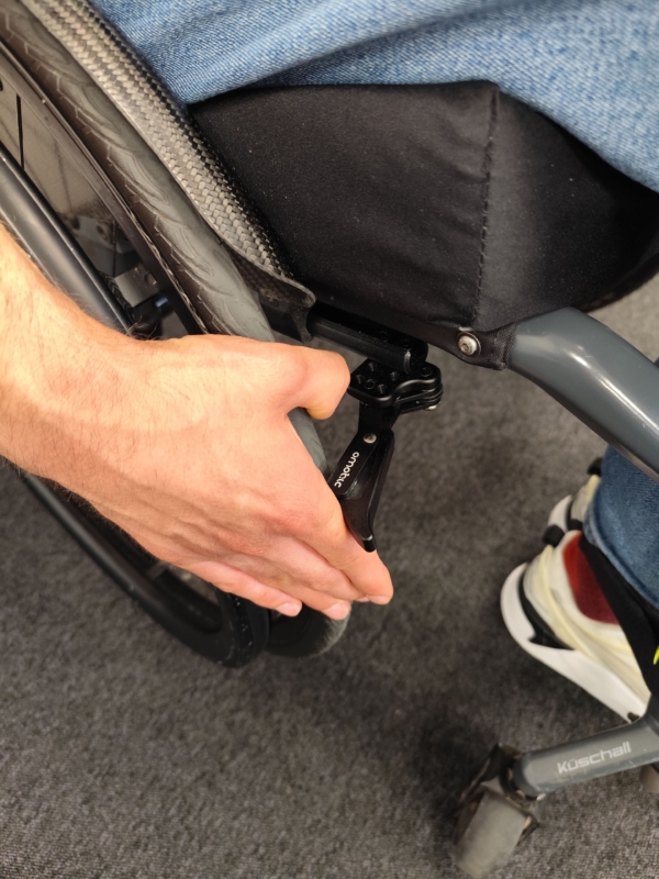 Omobic Lock A3 wheel lock in use