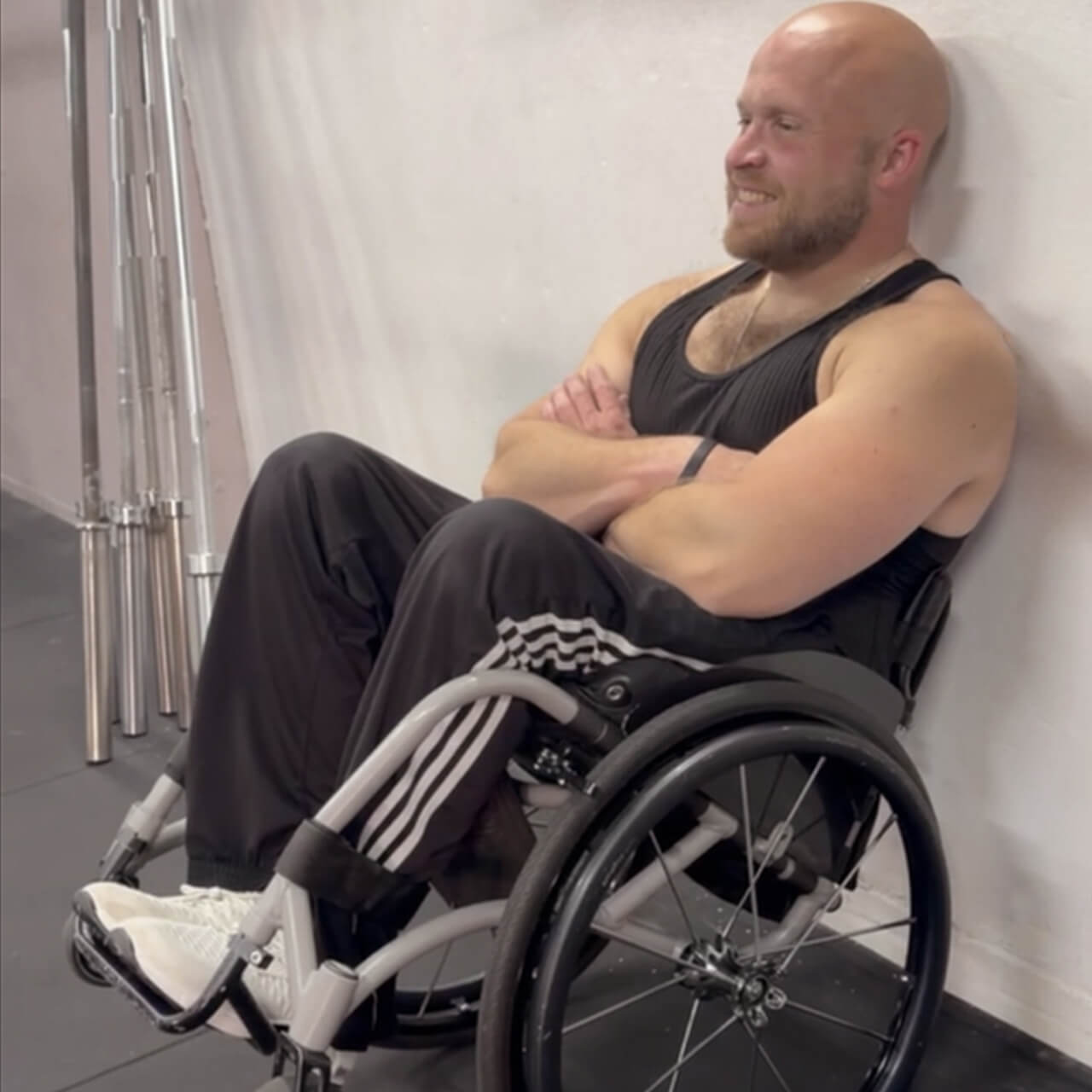 Omobic - become a product tester. Wheelchair user at the gym